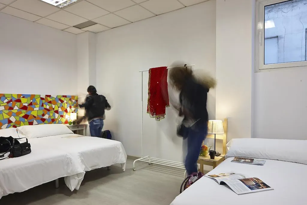 Pil Pil Hostel Bilbao